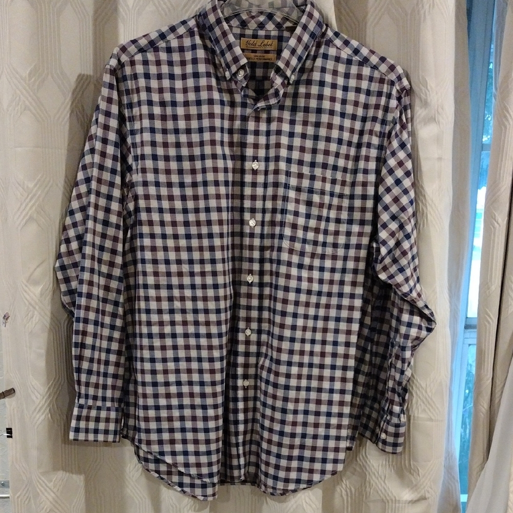 Roundtree & Yorke Men's Plaid Shirt - Blue and White